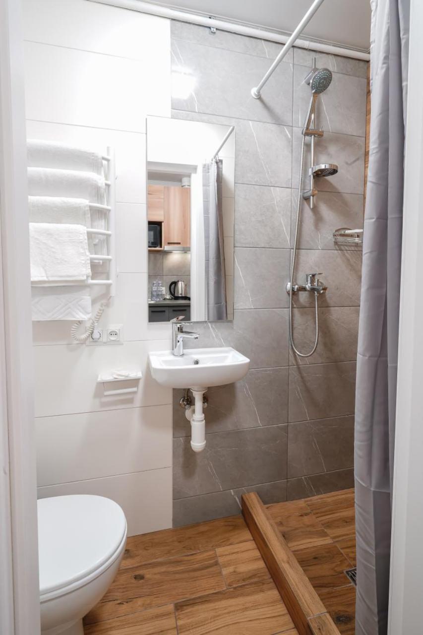 Myfreedom Апартаменти Метро Печерська Військовий Госпіталь Kiev Habitación foto
